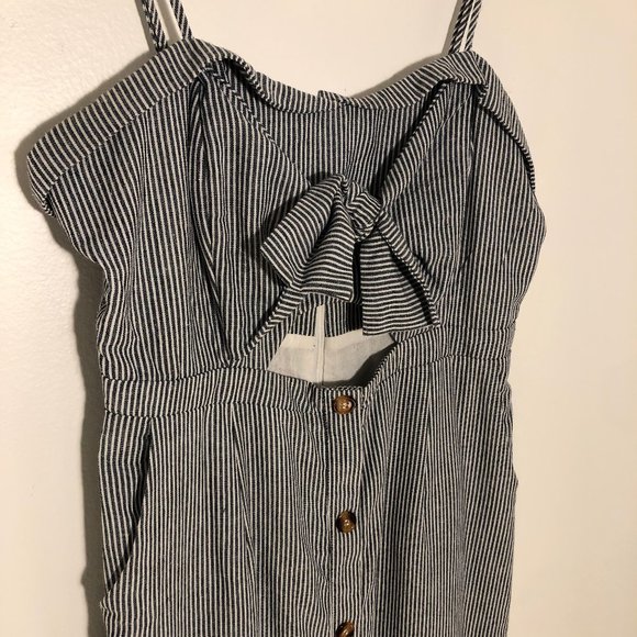 White & Navy Striped Midi Dress w/ Cutout - Size M - Picture 2 of 5
